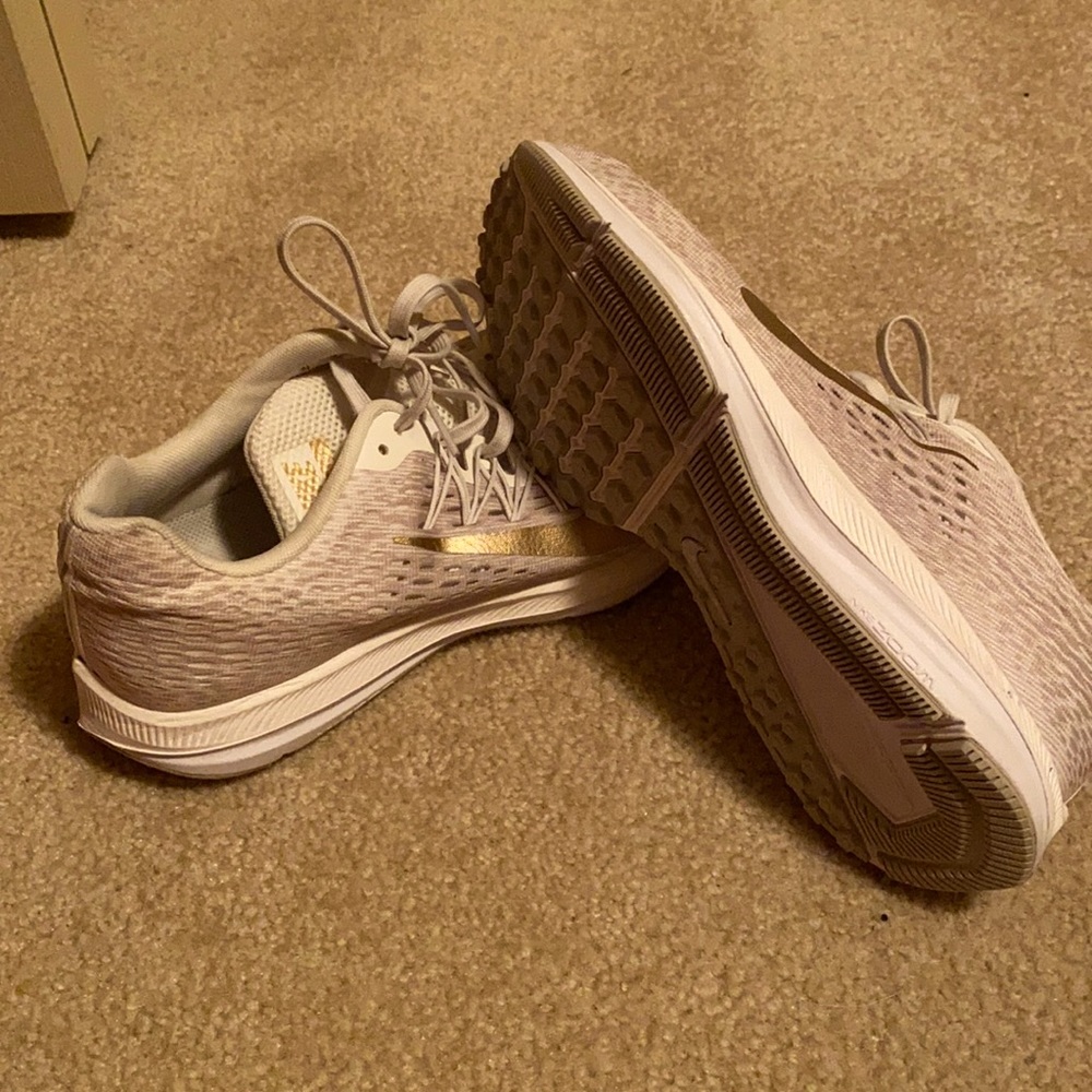 Brand New Nike Zoom Winflo 5 running shoes